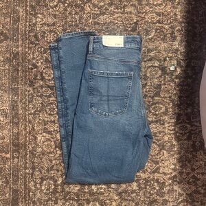 NWT American Eagle 12 X-Long Strigid Curvy Mom Jeans
